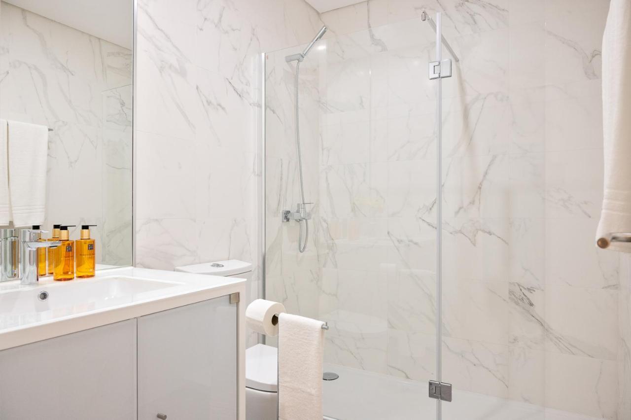 Palmeiras Apartment, By Bolhao Residences Porto Luaran gambar